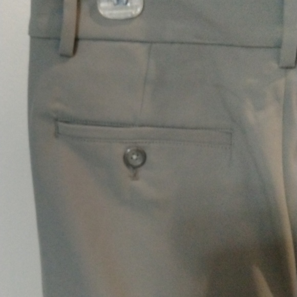 Van Heusen Flex 3 Flat Front Straight Leg Smoked Pearl - Slim Fit  size 30x32 - Picture 8 of 15